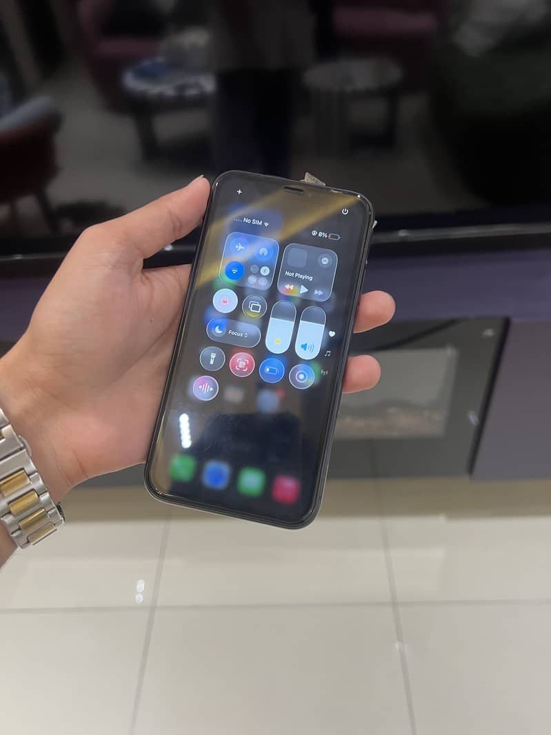 Apple iPhone 11 11