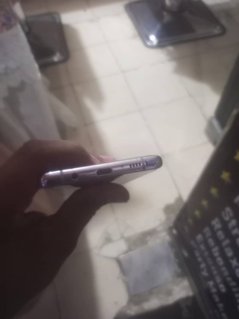 Samsung Mobile Note 8 1