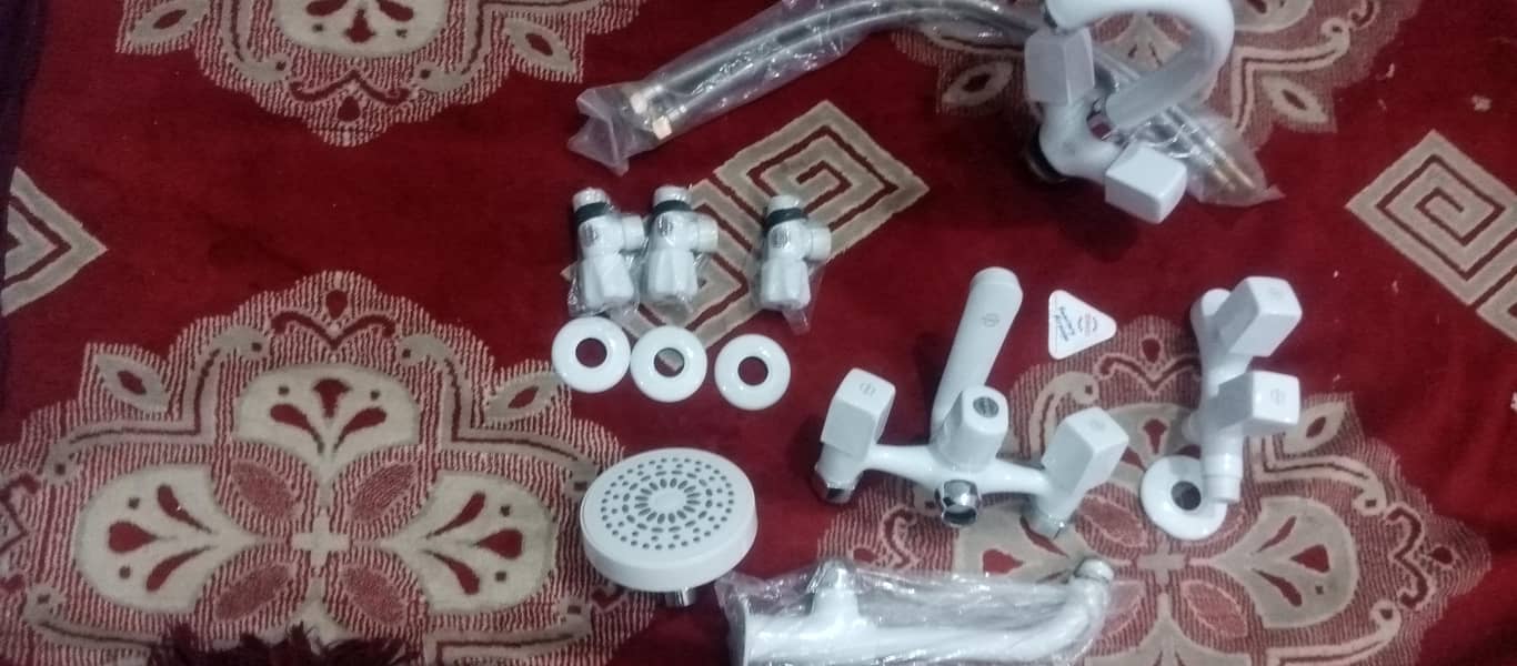 Bathroom set idrees 1