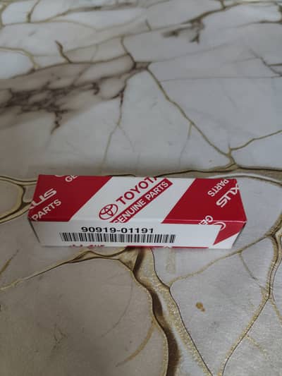 Toyota denso spark plug-IRIDIUM(90919-01191)sk20hr11