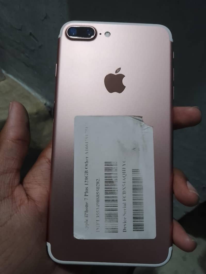 Apple iPhone 7 Plus 1