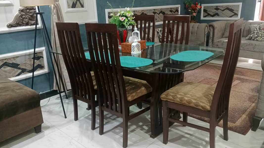 Dinning Table 0