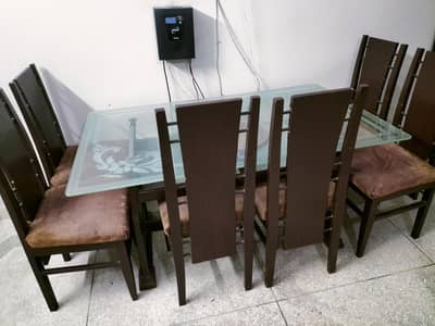 Dining table 6 seaters woods