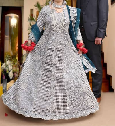 bridal maxi with jewellary