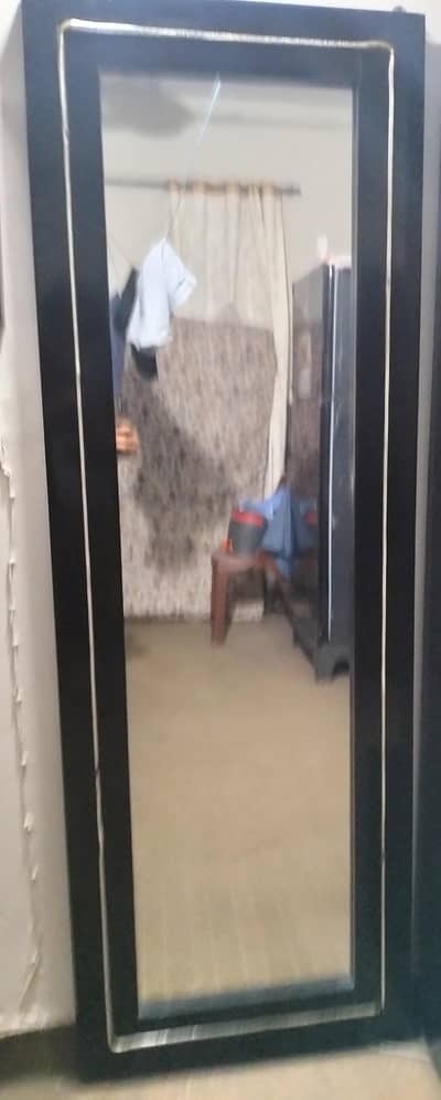 Dressing & seprate Mirror
