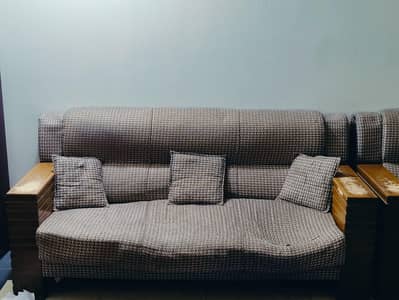 5 SEATER SOFA set plus 3 TABLES