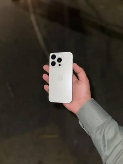 Apple iPhone 15 Pro