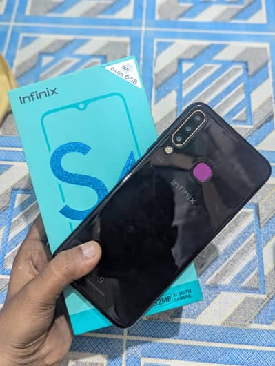 Infinix S4 (mobile with box)