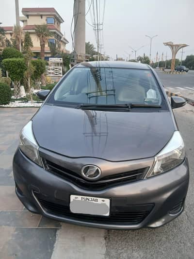 Toyota Vitz 2012 second owner