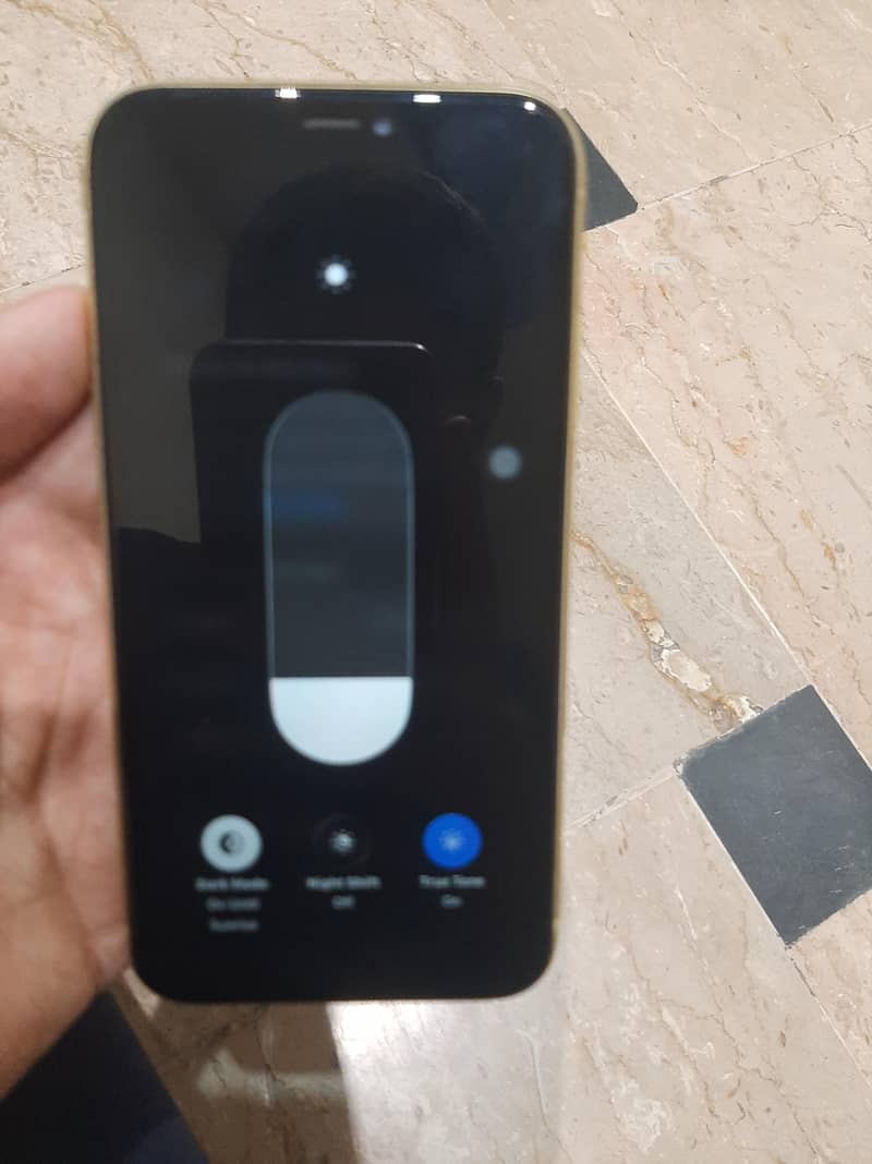 Apple iPhone 11 6