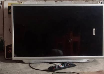 32 inch Smart TV complete Ok