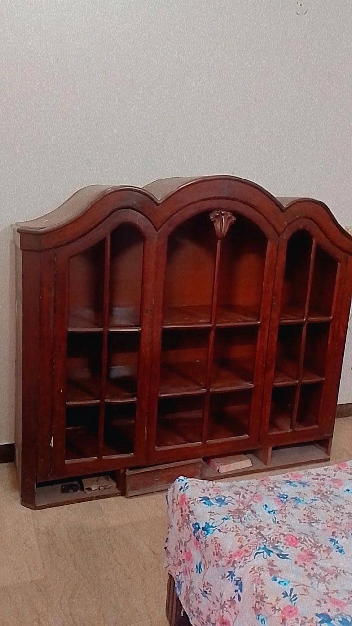solid wood cupboard 0