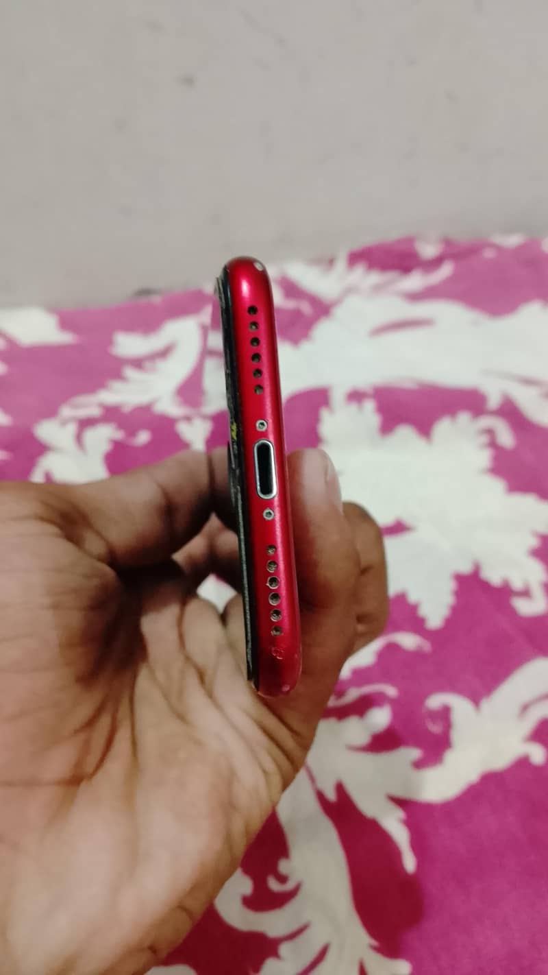 Apple iPhone 8 5