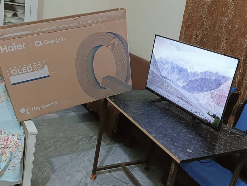 Haier android lcd 32/inch boderless like new 10/10 2