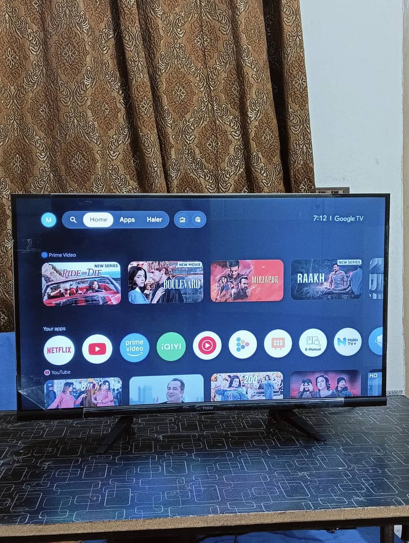 Haier android lcd 32/inch boderless like new 10/10 3