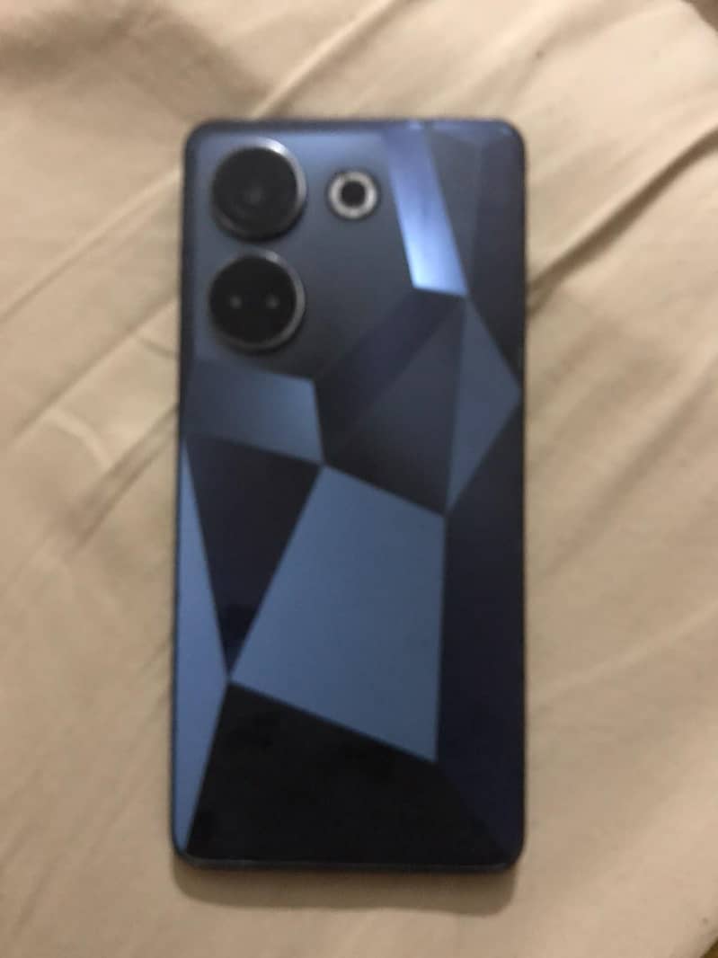 Tecno CAMON 20 0