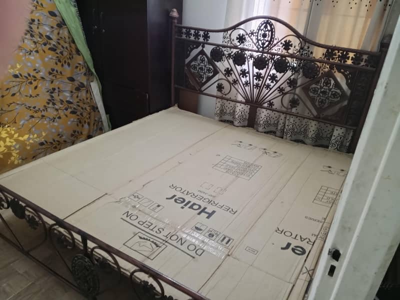 King size bed frame 1