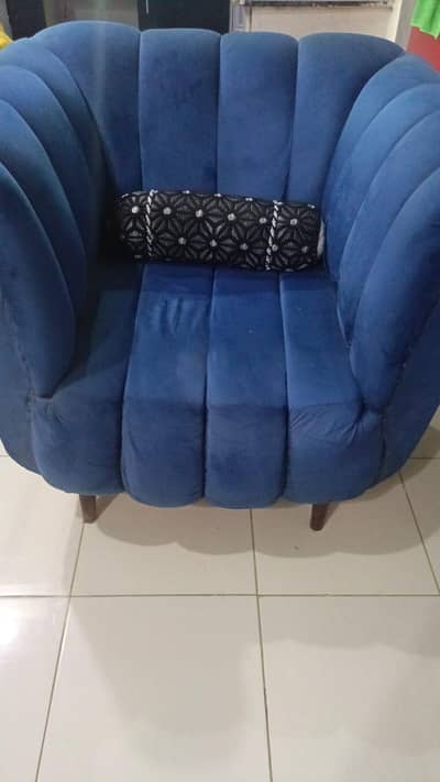 7 seater sofa set.