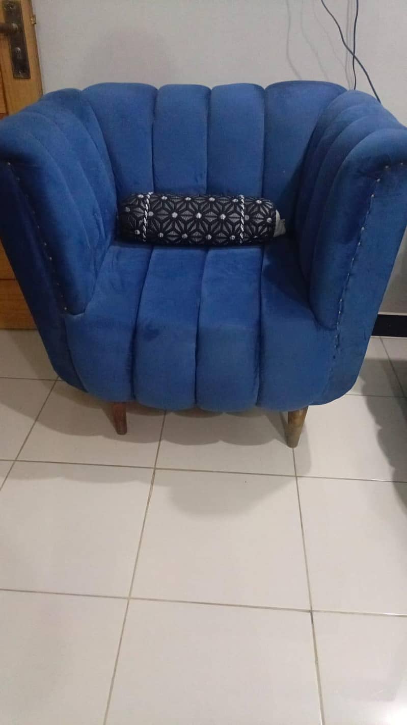 7 seater sofa set. 1