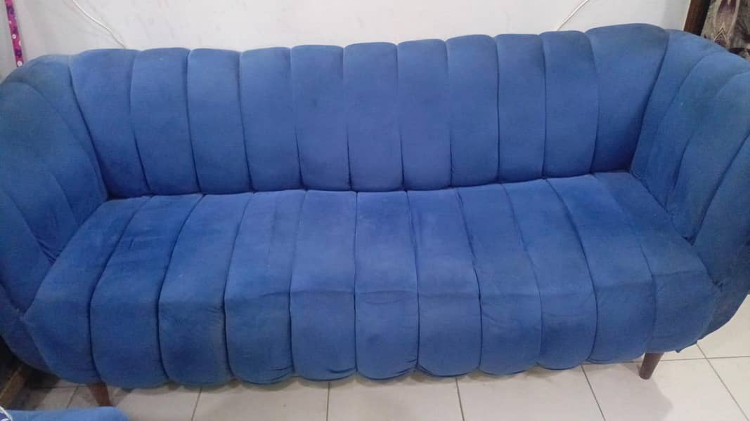 7 seater sofa set. 2