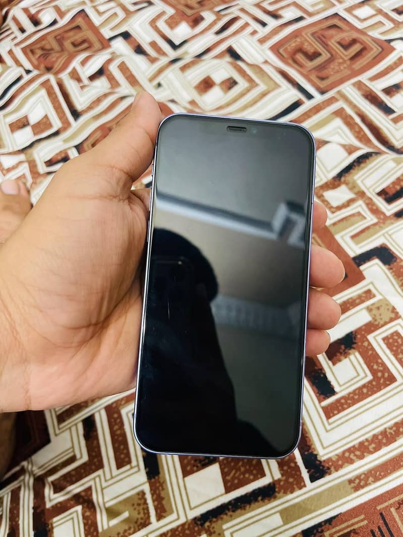 Apple iPhone 12 5
