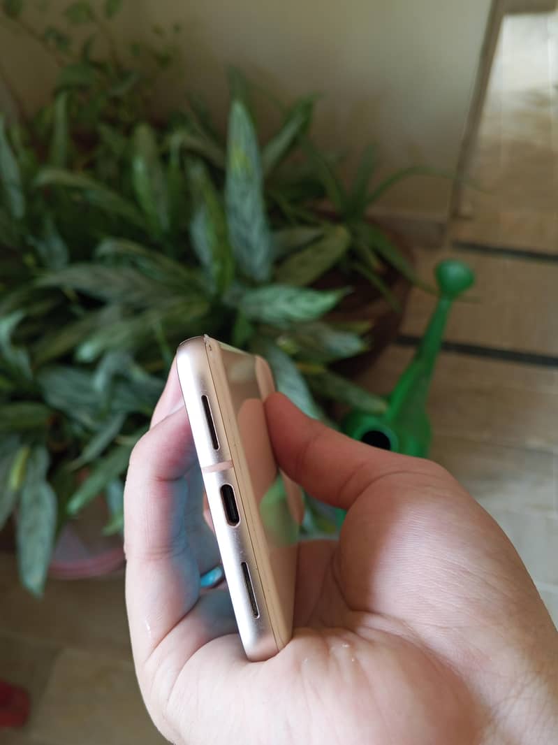 Google Pixel 8 3