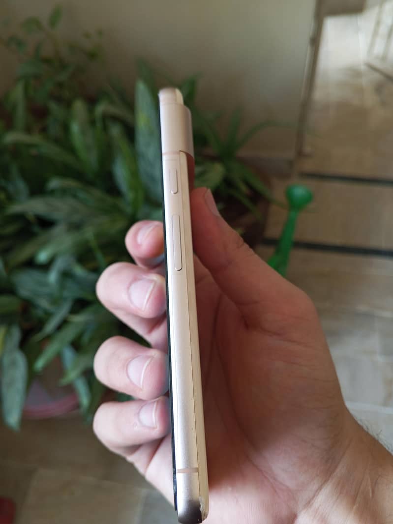 Google Pixel 8 5