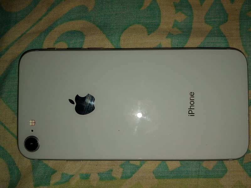 Apple iPhone 8 0