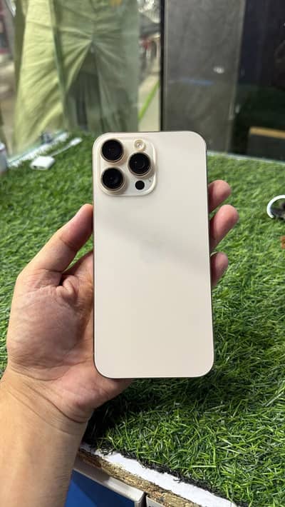 Apple iPhone 16 Pro Max