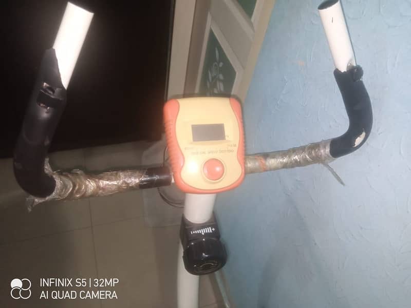 Used exercise bicycle 0