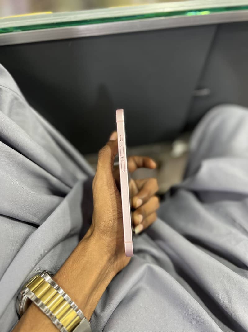 Apple iPhone 15 1