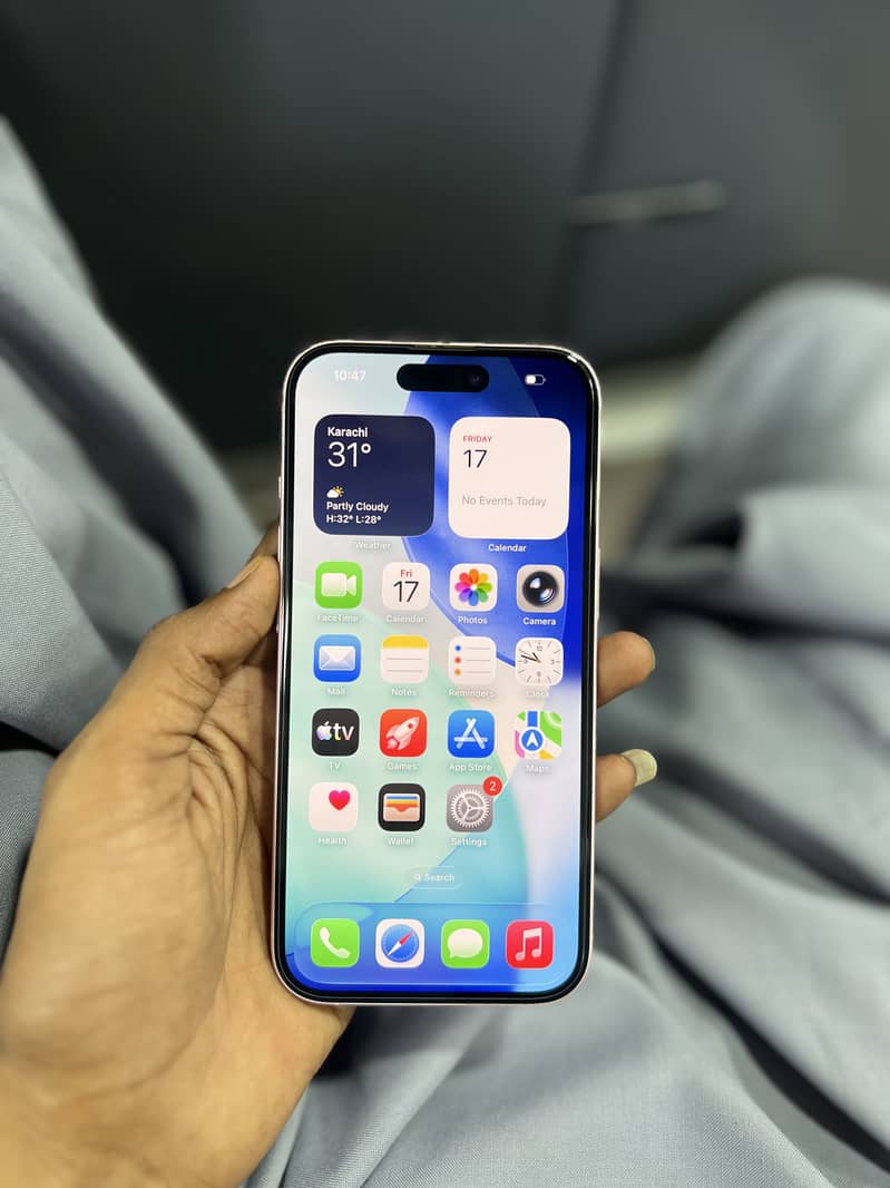 Apple iPhone 15 4