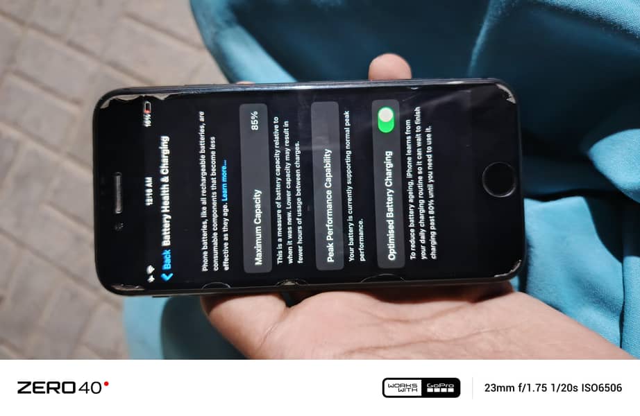 Apple iPhone 8 1