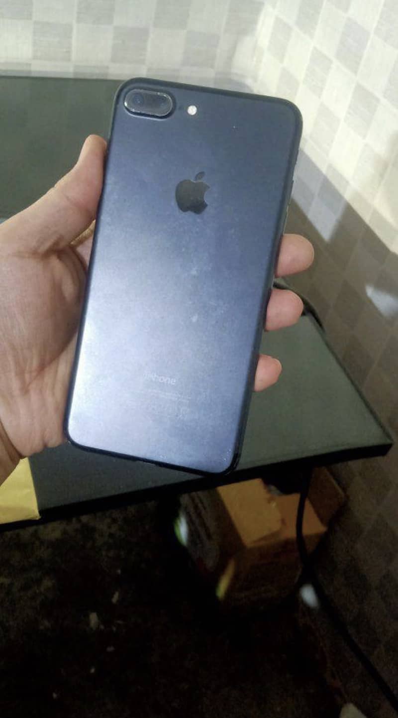 Apple iPhone 7 Plus 0