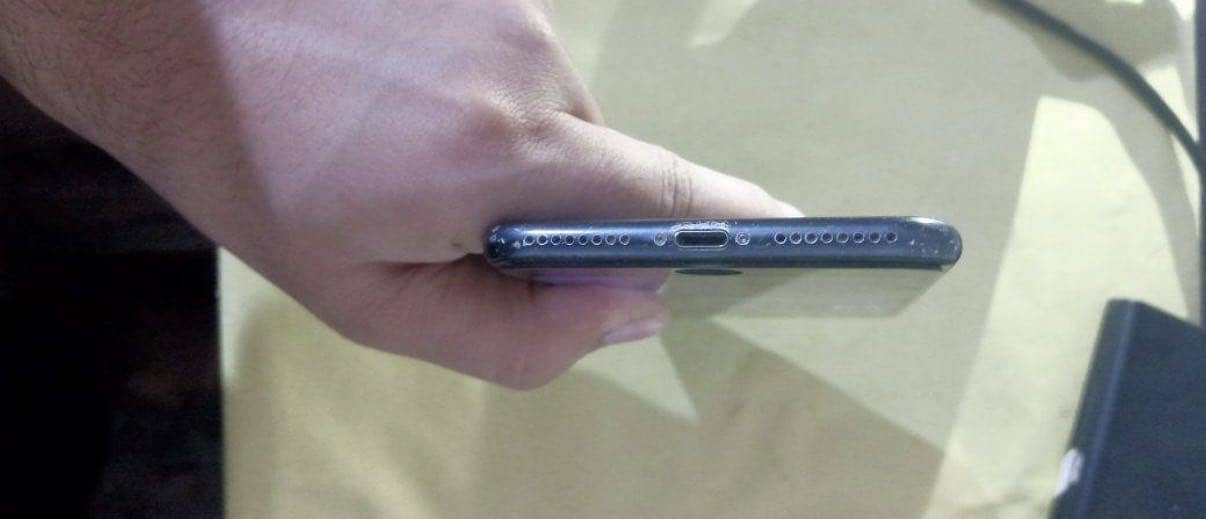 Apple iPhone 7 Plus 2