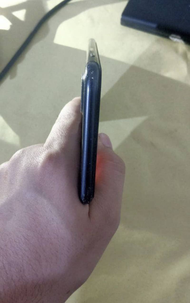 Apple iPhone 7 Plus 3