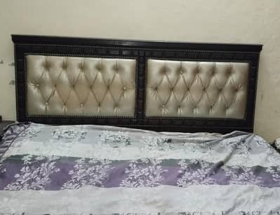 Double bed, king size bed