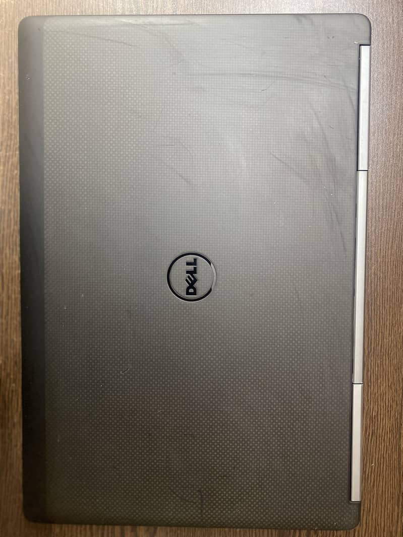 DELL precision 7720 3