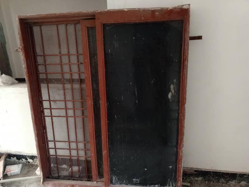 Iron Window 0