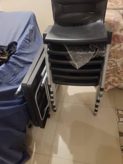plastic table and chairs