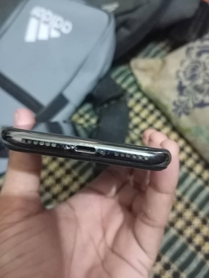 Apple iPhone X 1
