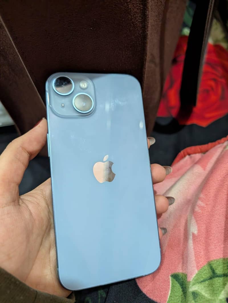 Apple iPhone 14 4