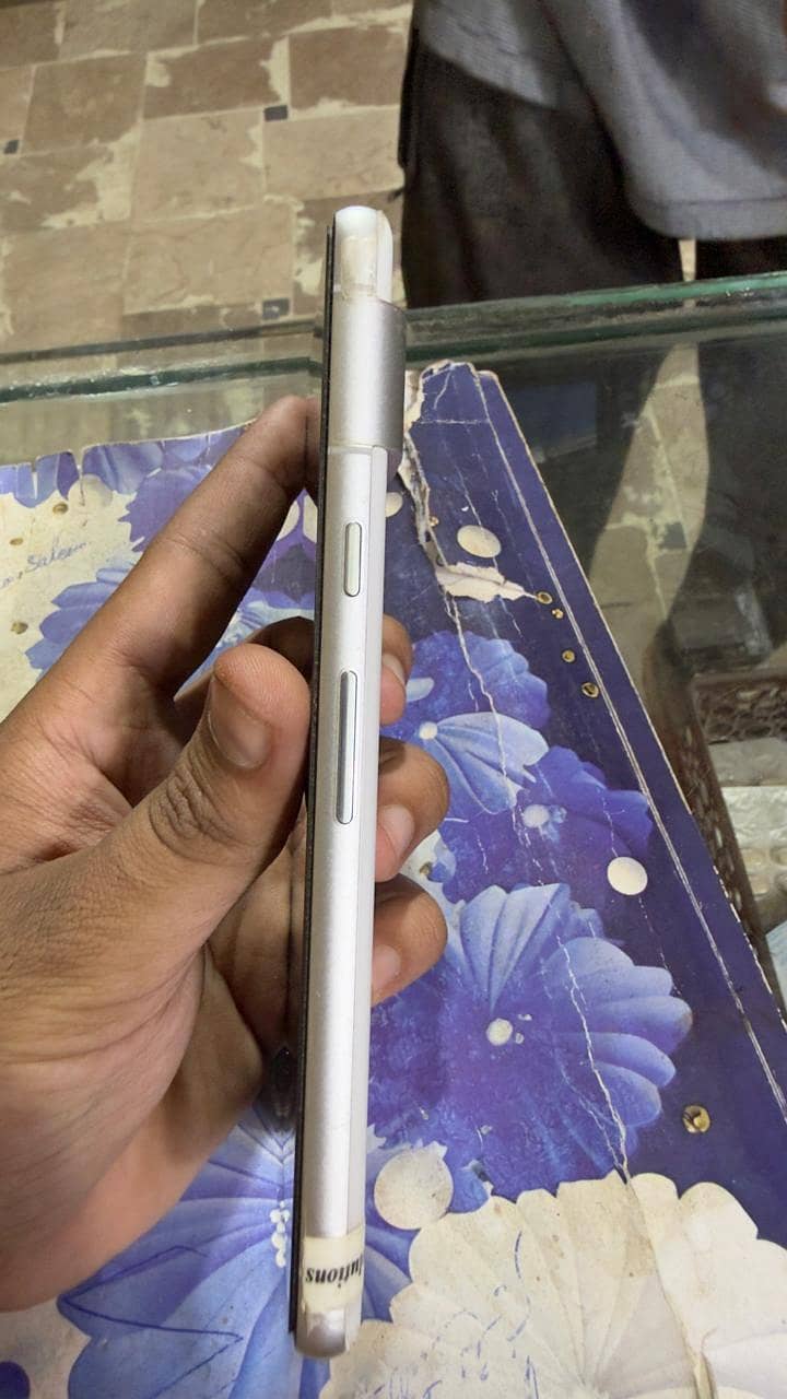 Google Pixel 7 5