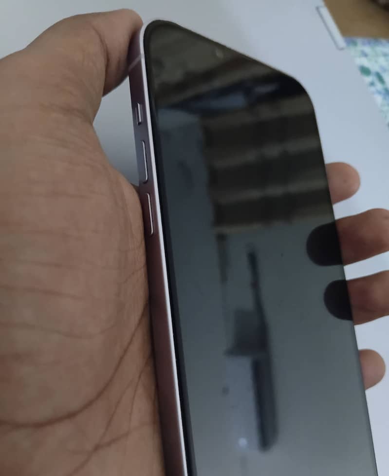 Apple iPhone 14 plus 4