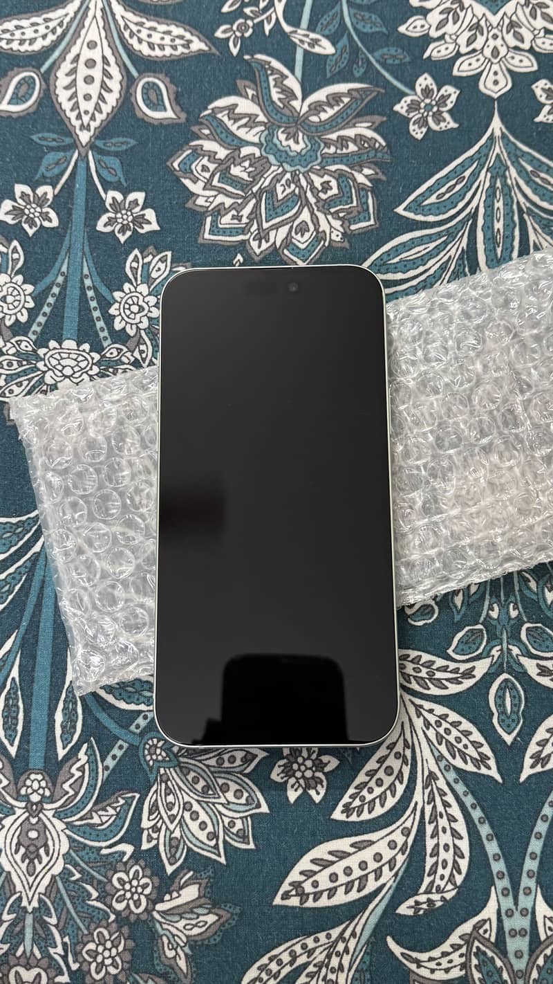 Apple iPhone 15 plus 5