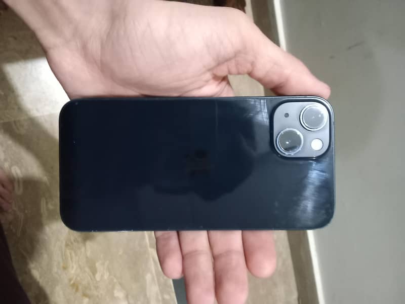 Apple iPhone 13 5