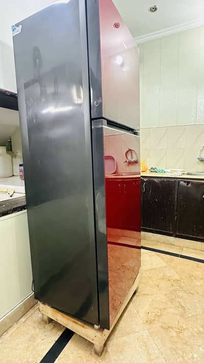 Dawlance used refrigerator