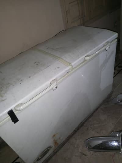 Freezer full size in good condition for sale