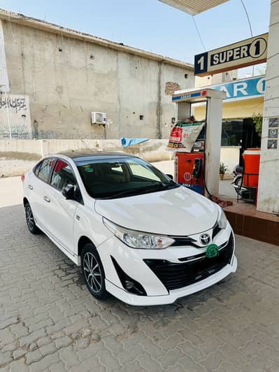 Toyota Yaris 1.3 Ativ Cvt