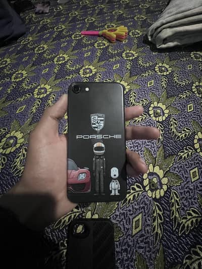 Apple iPhone SE